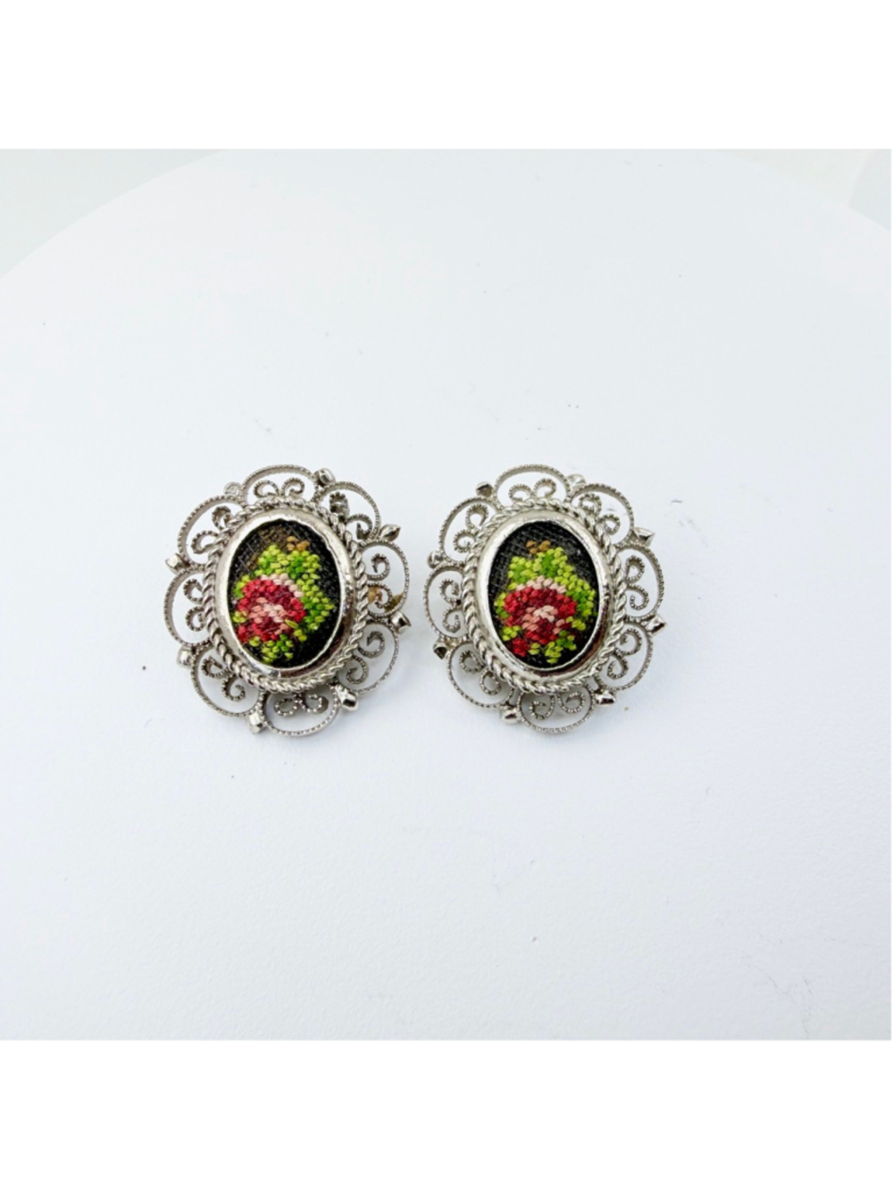 Vintage Austrian Petit Point Clip On Earrings, Floral Needlepoint Rose, Silver - Picture 4 of 7